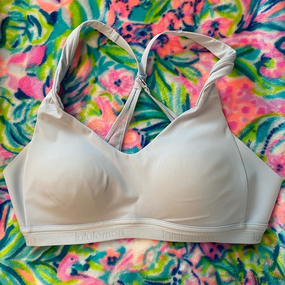 Lululemon Criss Cross Back Sports Bra